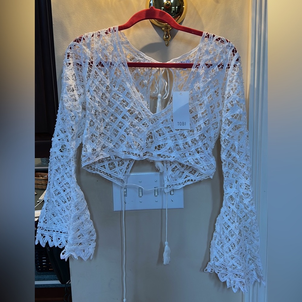 New Tobi Lace Crop Top